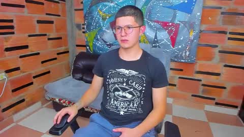 Snapshot of patrik027 chatting on March 6, 2025, 1:37 am .... online show from March 6, 2025, 1:37 am