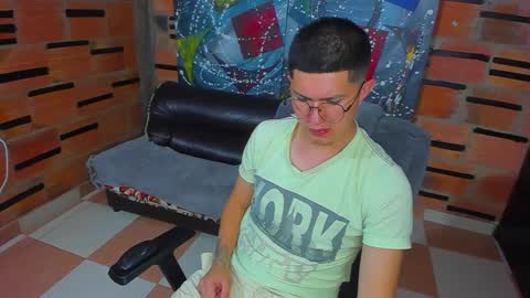 Snapshot of patrik027 chatting on March 11, 2025, 5:46 pm .... online show from March 11, 2025, 5:46 pm