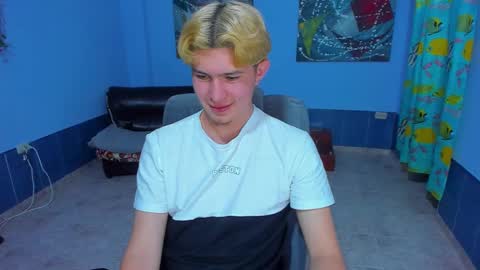 Snapshot of patrik027 chatting on September 16, 2025, 6:25 am .... online show from September 16, 2025, 6:25 am