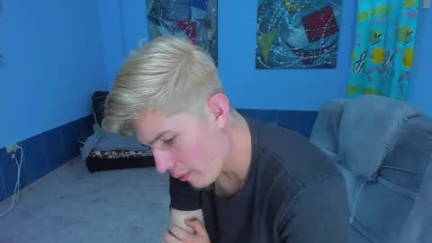 Snapshot of patrik027 chatting on September 29, 2025, 8:35 pm .... online show from September 29, 2025, 8:35 pm