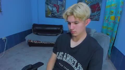 Snapshot of patrik027 chatting on October 2, 2025, 6:59 pm .... online show from October 2, 2025, 6:59 pm