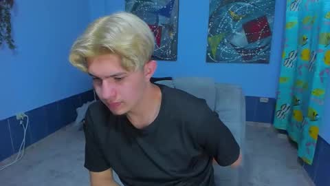 Snapshot of patrik027 chatting on October 3, 2025, 7:11 pm .... online show from October 3, 2025, 7:11 pm