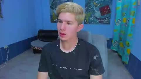 Snapshot of patrik027 chatting on October 11, 2025, 7:56 pm .... online show from October 11, 2025, 7:56 pm