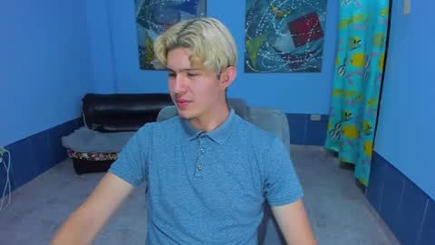 Snapshot of patrik027 chatting on November 2, 2025, 12:46 am .... online show from November 2, 2025, 12:46 am