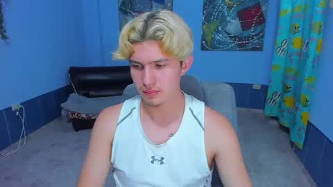 Snapshot of patrik027 chatting on November 5, 2025, 1:05 am .... online show from November 5, 2025, 1:05 am