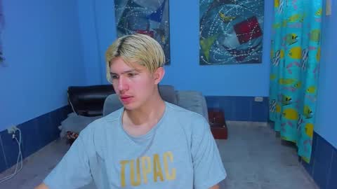 Snapshot of patrik027 chatting on November 11, 2025, 8:03 am .... online show from November 11, 2025, 8:03 am