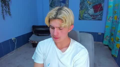 Snapshot of patrik027 chatting on November 15, 2025, 7:38 am .... online show from November 15, 2025, 7:38 am