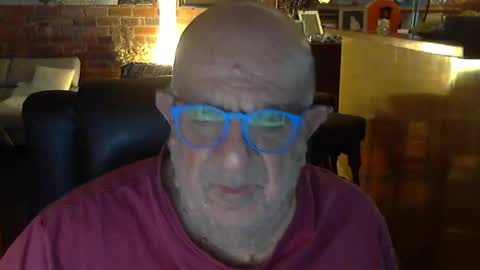 Snapshot of patvac chatting on December 22, 2025, 2:14 pm patvac online show from December 22, 2025, 2:14 pm