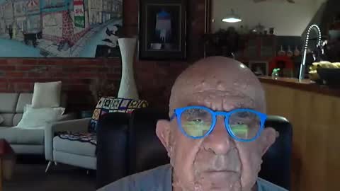 Snapshot of patvac chatting on April 2, 2026, 10:18 pm patvac online show from April 2, 2026, 10:18 pm
