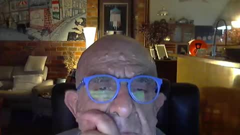 Snapshot of patvac chatting on April 4, 2026, 1:30 pm patvac online show from April 4, 2026, 1:30 pm