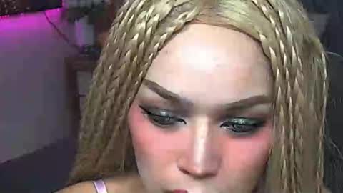 Paula online show from February 19, 2025, 10:12 am