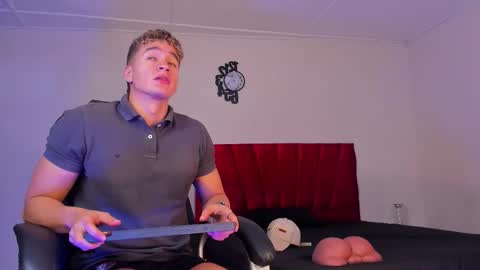 Paull George online show from October 7, 2025, 1:41 pm