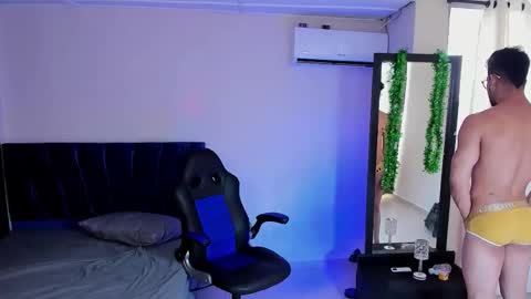 Paull George online show from December 5, 2025, 4:36 pm