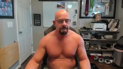 Justeffingaround online show from February 27, 2025, 7:47 pm