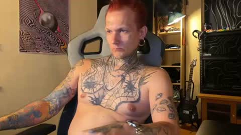 Snapshot of paul_razor chatting on June 22, 2026, 3:20 pm Paul online show from June 22, 2026, 3:20 pm