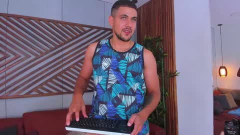 Snapshot of paul_rivera chatting on January 25, 2025, 2:04 am Paul Rivera online show from January 25, 2025, 2:04 am