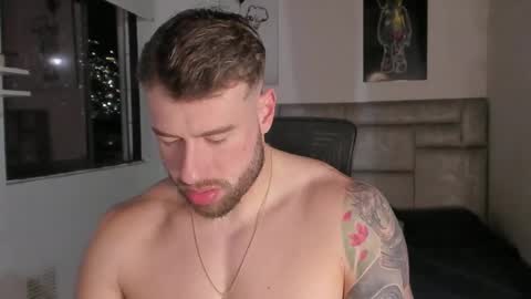 Snapshot of paul_roger chatting on February 20, 2026, 1:13 am PAUL ROGER online show from February 20, 2026, 1:13 am