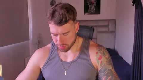 Snapshot of paul_roger chatting on March 7, 2026, 1:41 pm PAUL ROGER online show from March 7, 2026, 1:41 pm