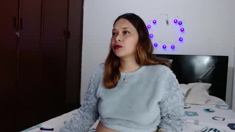 PAULA online show from November 15, 2025, 3:37 am