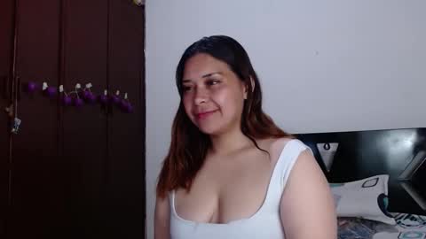 PAULA online show from December 15, 2025, 11:20 pm