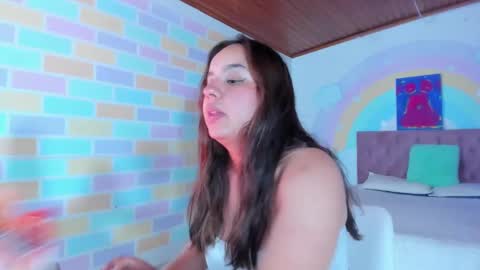 paula online show from January 10, 2025, 2:57 am