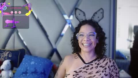 Paula online show from October 5, 2025, 9:45 pm