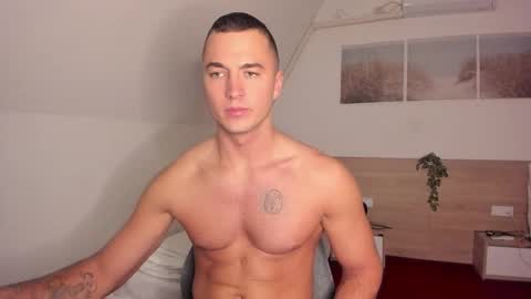 paulblack021 online show from November 28, 2025, 12:24 am