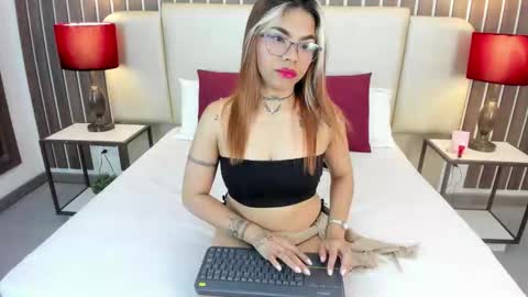 Snapshot of paulette_bustamante chatting on March 28, 2026, 7:13 pm paulette_bustamante online show from March 28, 2026, 7:13 pm