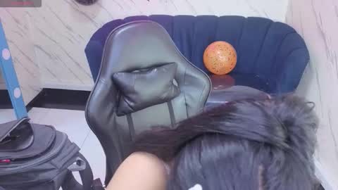 Snapshot of paulette_v chatting on October 30, 2025, 1:12 pm Live 800am 200pm COLOMBIAN HOUR online show from October 30, 2025, 1:12 pm