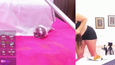 Paulina Davis  online show from January 22, 2025, 3:20 am