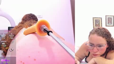 Paulina Davis  online show from January 30, 2025, 3:22 am