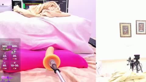 Paulina Davis  online show from February 1, 2025, 1:23 am