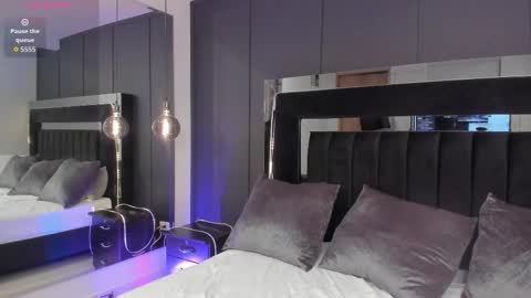 Snapshot of paulina_zuarez chatting on December 15, 2025, 9:52 pm Paulina online show from December 15, 2025, 9:52 pm