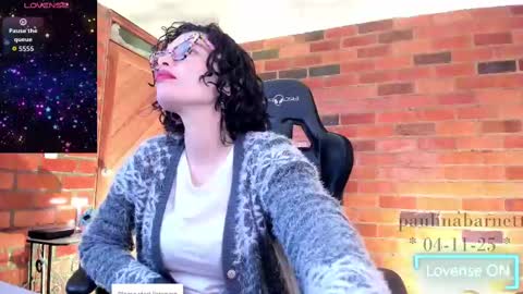 Snapshot of paulinabarnett_ chatting on November 5, 2025, 2:44 am Paulina online show from November 5, 2025, 2:44 am