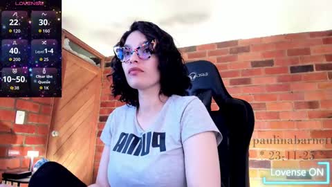 Snapshot of paulinabarnett_ chatting on November 24, 2025, 2:55 am Paulina online show from November 24, 2025, 2:55 am