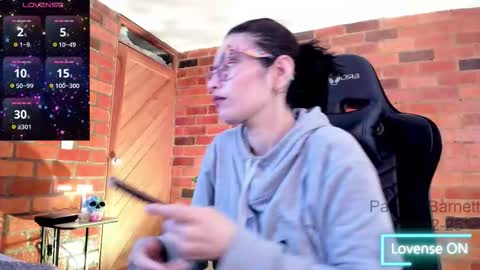 Snapshot of paulinabarnett_ chatting on December 4, 2025, 5:28 am Paulina online show from December 4, 2025, 5:28 am