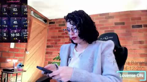 Snapshot of paulinabarnett_ chatting on December 14, 2025, 5:13 am Paulina online show from December 14, 2025, 5:13 am