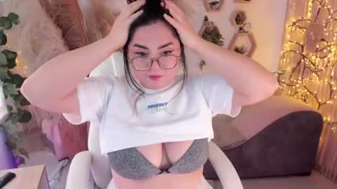 Estefania online show from July 17, 2026, 6:24 pm