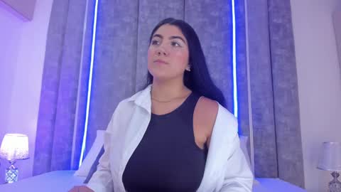 Paulina online show from December 16, 2024, 7:32 pm
