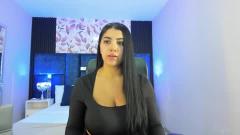 Snapshot of paulinaduarte_ chatting on November 11, 2025, 11:32 am Paulina online show from November 11, 2025, 11:32 am