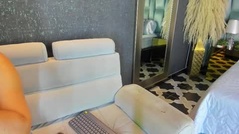 Snapshot of paulinaduarte_ chatting on November 14, 2025, 11:31 am Paulina online show from November 14, 2025, 11:31 am