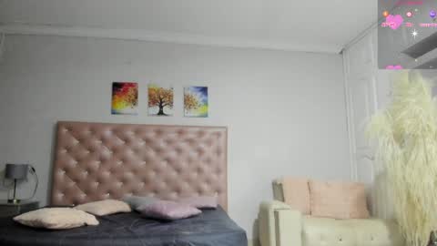 PaulinaSaennz online show from April 13, 2026, 12:54 pm