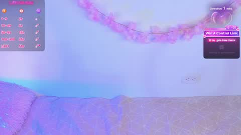Snapshot of pauline_golden1 chatting on March 4, 2025, 3:55 am Pauline online show from March 4, 2025, 3:55 am