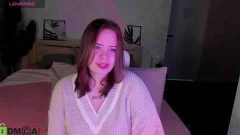 Erica online show from October 25, 2025, 1:13 am