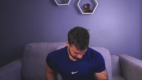 Snapshot of paulphoenix_ chatting on November 21, 2025, 9:24 pm Paul Phoenix online show from November 21, 2025, 9:24 pm