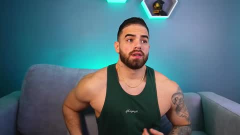 Snapshot of paulphoenix_ chatting on January 6, 2026, 6:22 pm Paul Phoenix online show from January 6, 2026, 6:22 pm