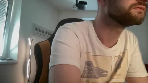 Snapshot of paulsimpsn chatting on March 6, 2026, 8:55 am love bush online show from March 6, 2026, 8:55 am