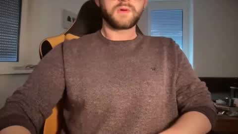 Snapshot of paulsimpsn chatting on March 18, 2026, 4:32 pm love bush online show from March 18, 2026, 4:32 pm