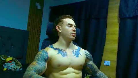 Snapshot of paulthompson_ chatting on July 10, 2026, 5:56 am Paul online show from July 10, 2026, 5:56 am