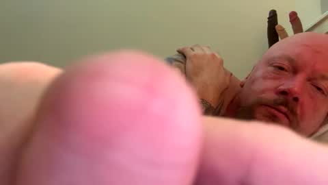 Snapshot of paulyb445 chatting on December 4, 2025, 1:04 am paulyb445 online show from December 4, 2025, 1:04 am